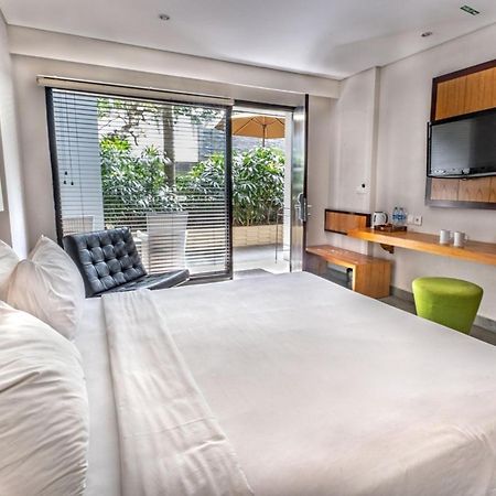 Zen Rooms Kuta Beach Poppies Lane Exterior photo