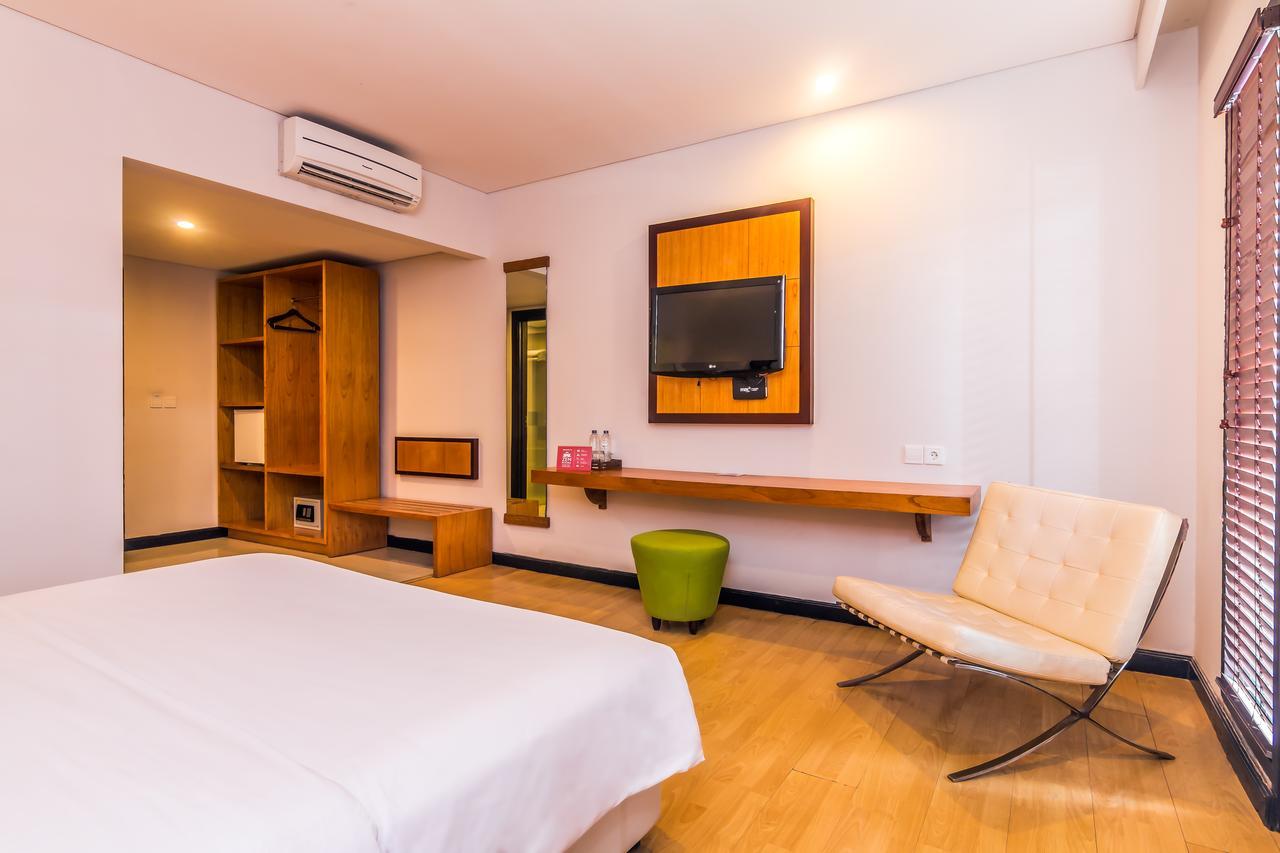 Zen Rooms Kuta Beach Poppies Lane Exterior photo